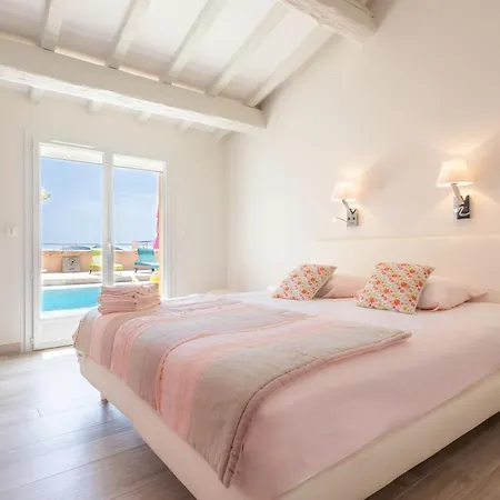 Mas D'esterel - Vue * Saint-Raphael (Var)